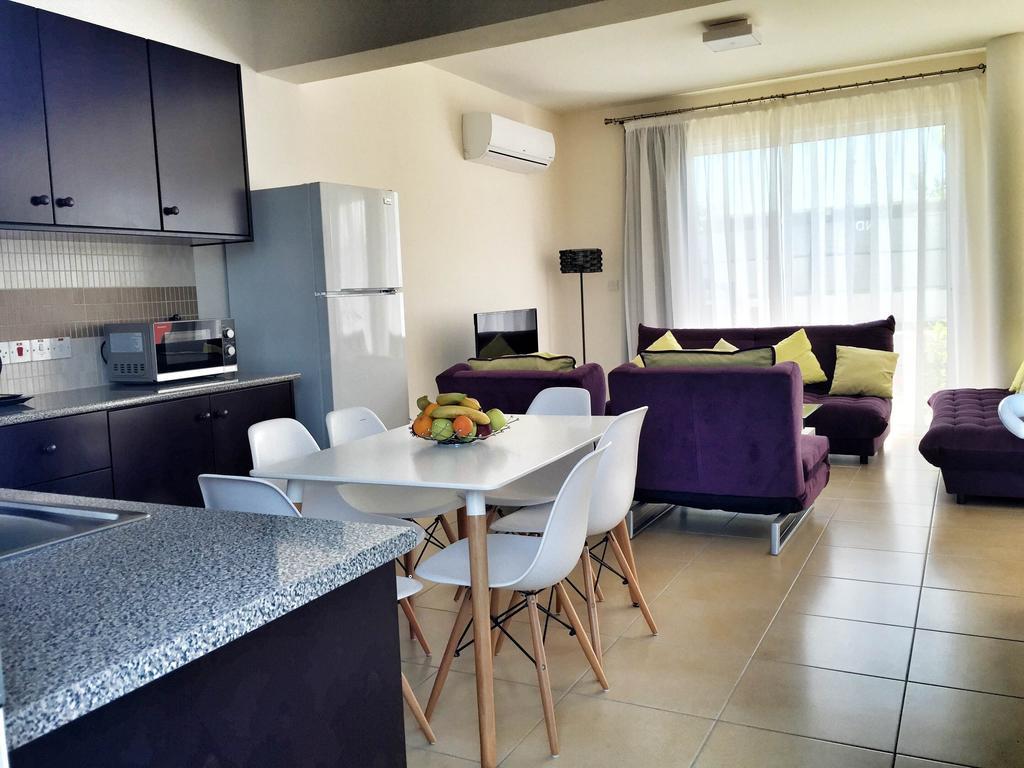 New Day Apartments Paphos Extérieur photo