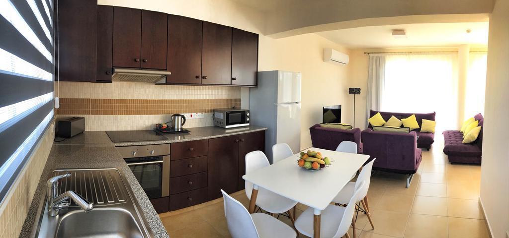 New Day Apartments Paphos Chambre photo